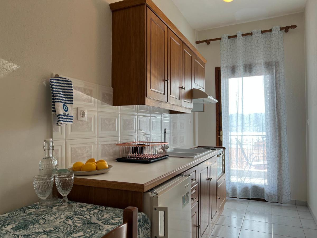 Island Boutique Apartments Пиргадикия Экстерьер фото