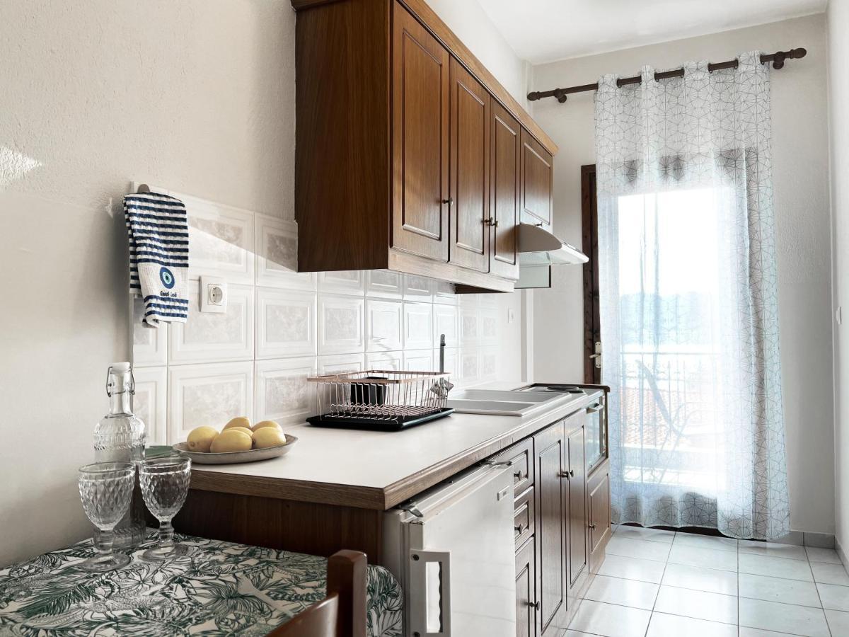 Island Boutique Apartments Пиргадикия Экстерьер фото